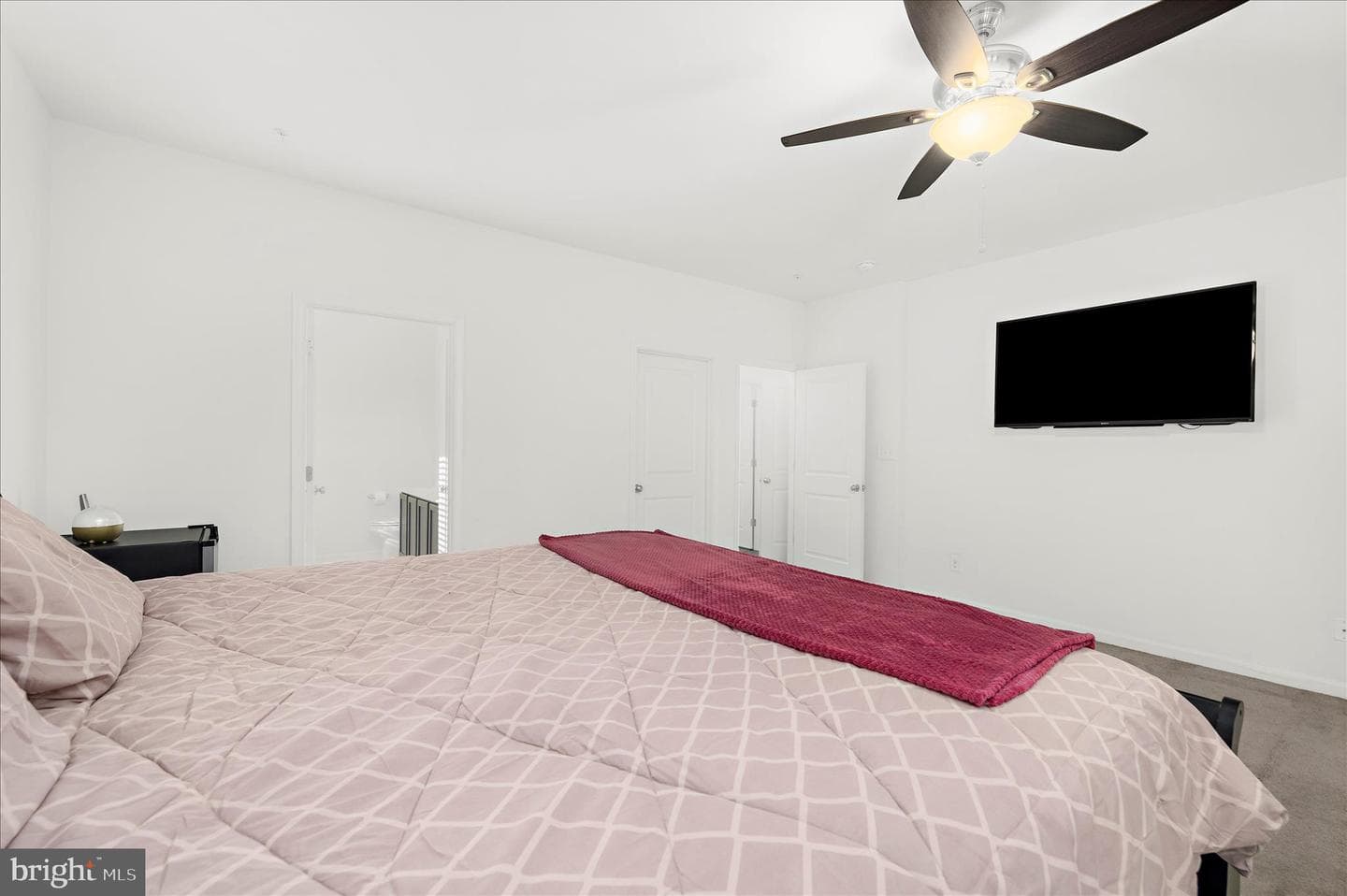 150 Regulator Drive N photo 33