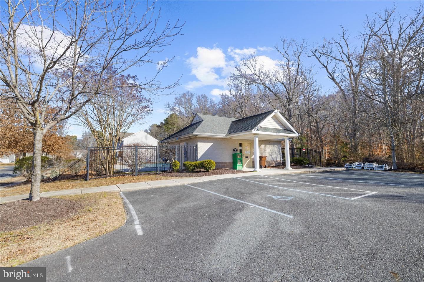 150 Regulator Drive N photo 63