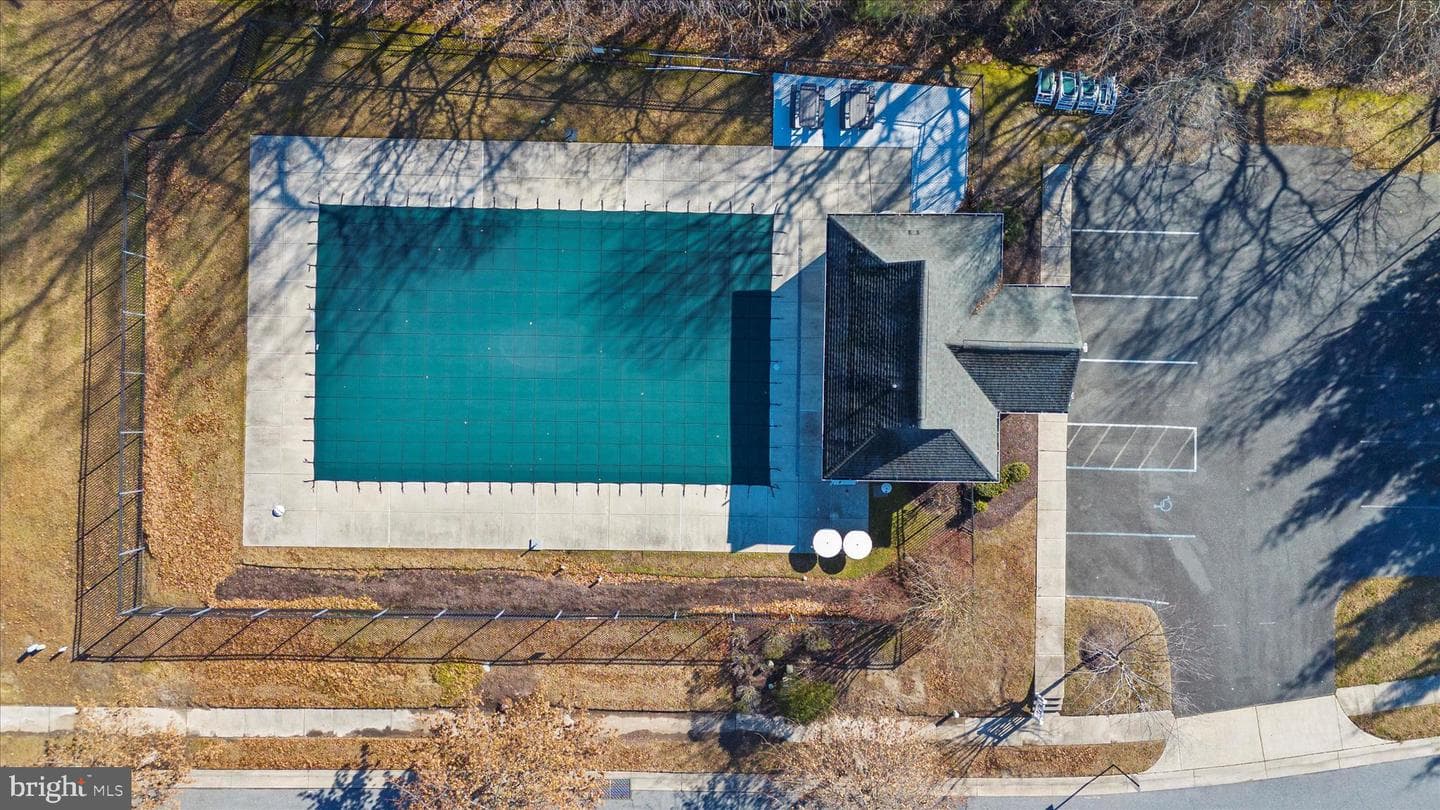 150 Regulator Drive N photo 65