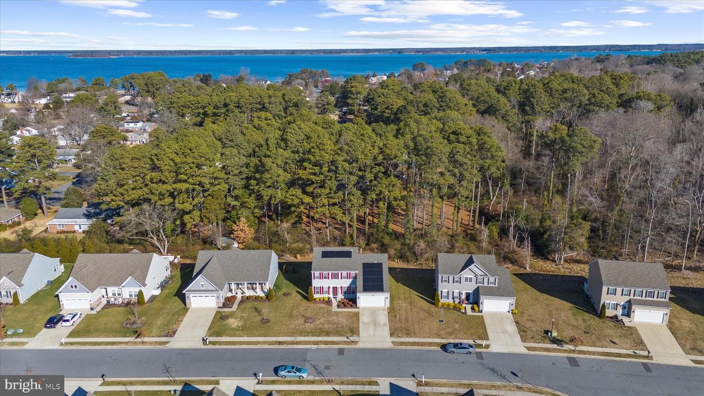 150 Regulator Drive N photo 67