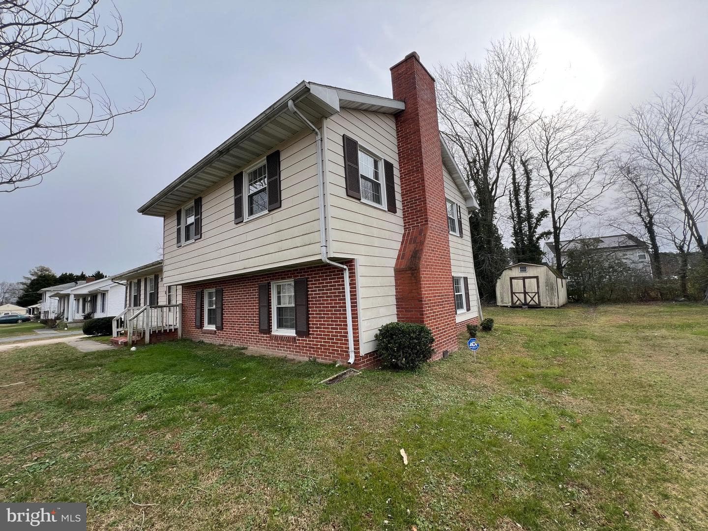 812 Bradley Avenue photo 3