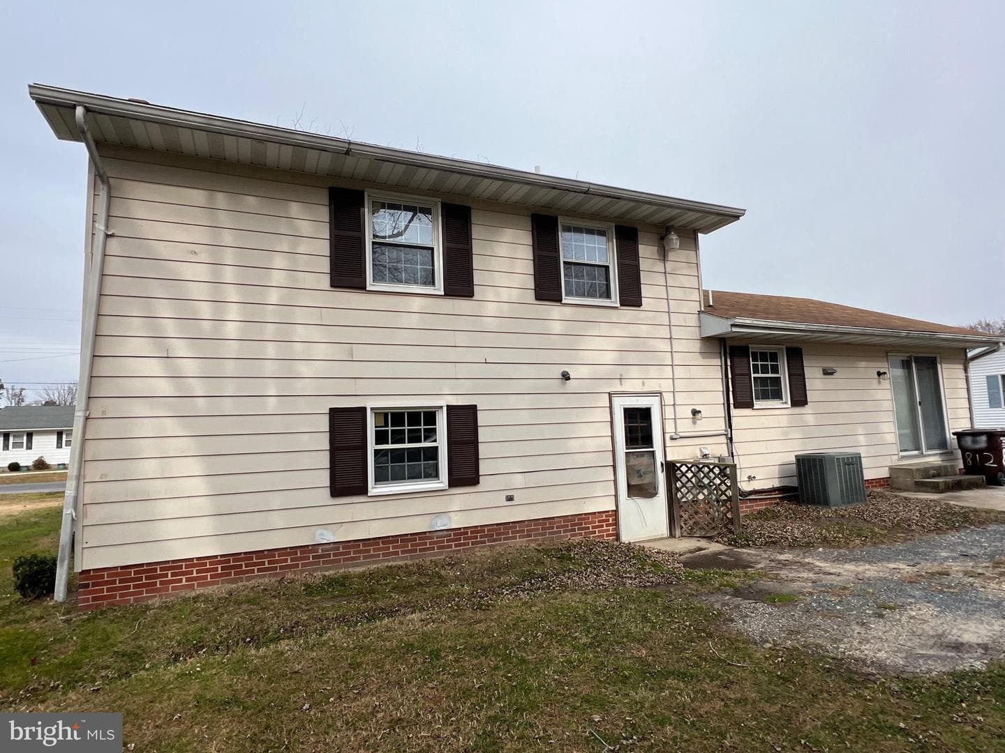 812 Bradley Avenue photo 8