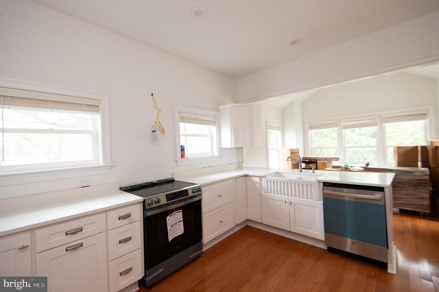 1003 Travers Street photo 11