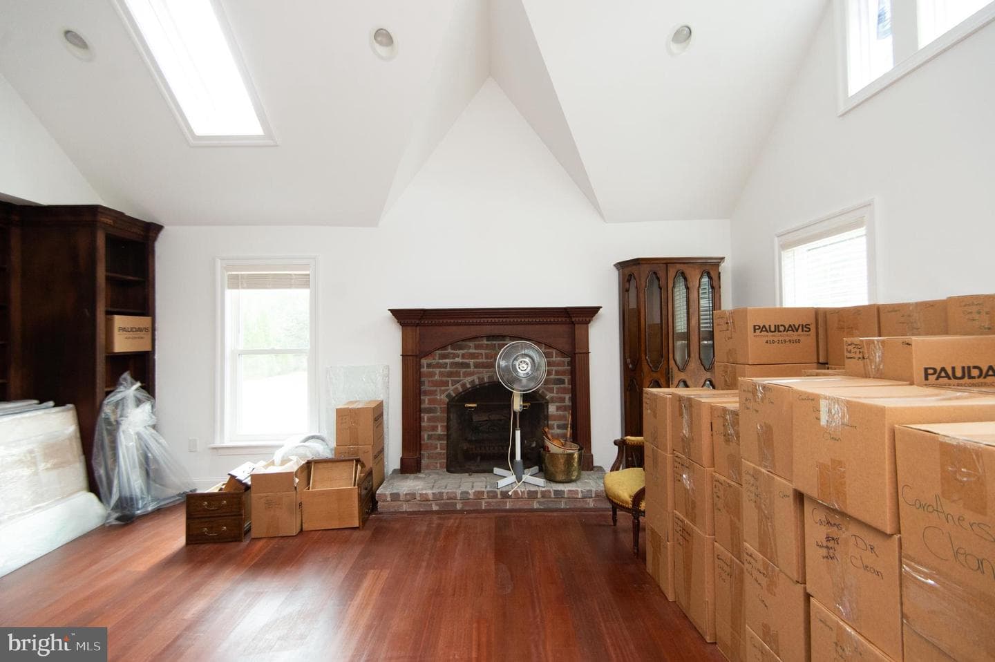 1003 Travers Street photo 20