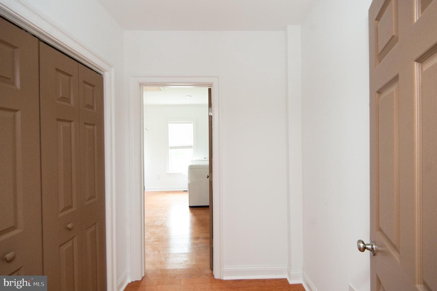 1003 Travers Street photo 33