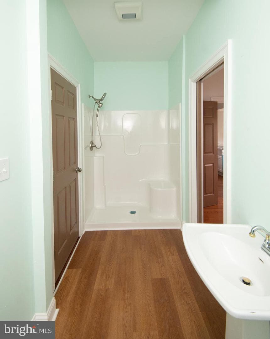 1003 Travers Street photo 49