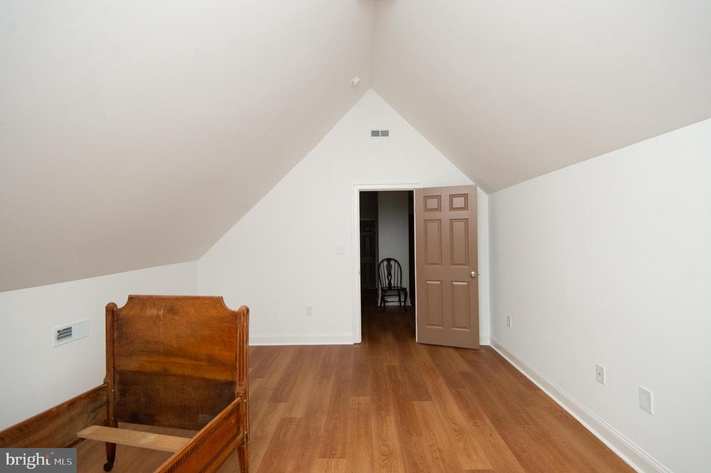 1003 Travers Street photo 56