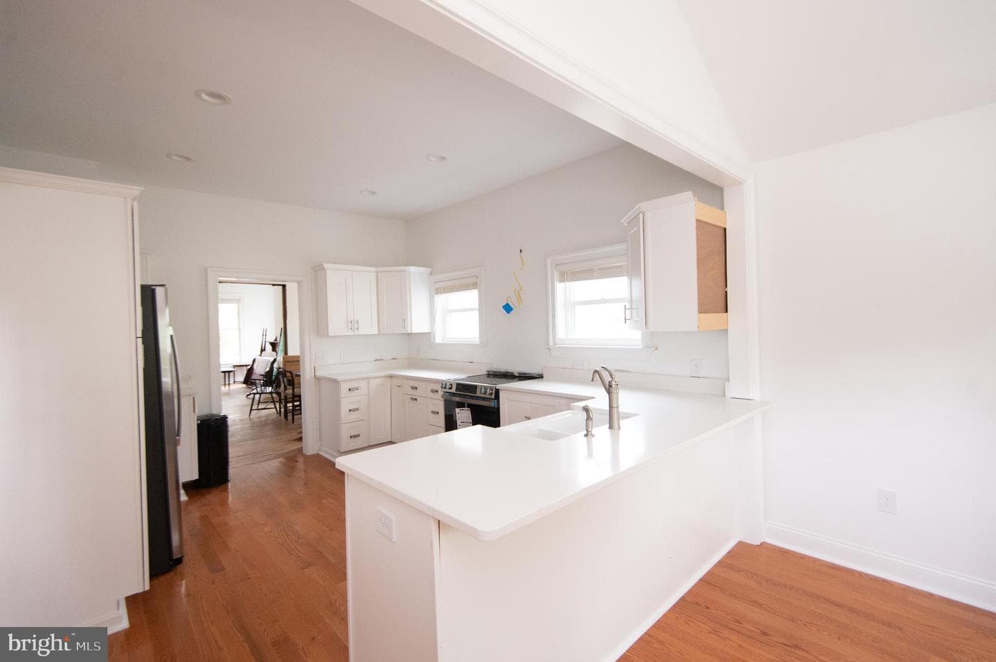 1003 Travers Street photo 9