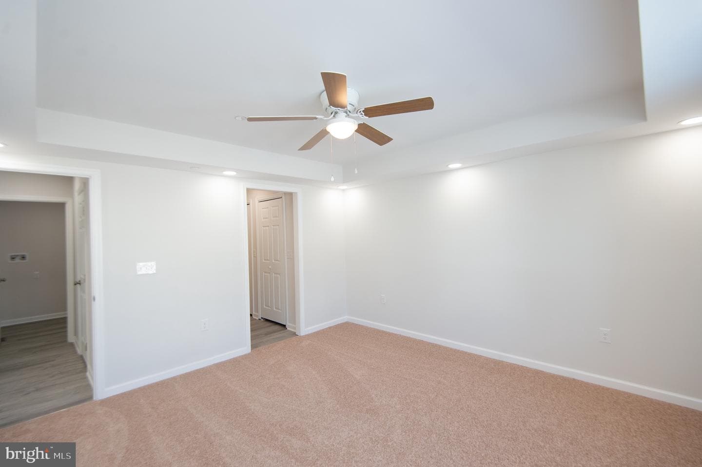 107 Railroad Avenue photo 17