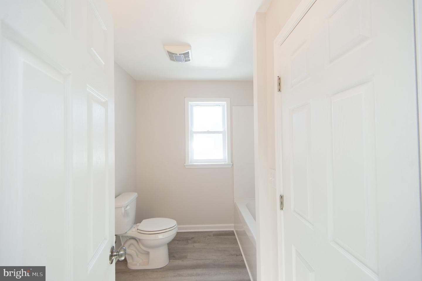 107 Railroad Avenue photo 22