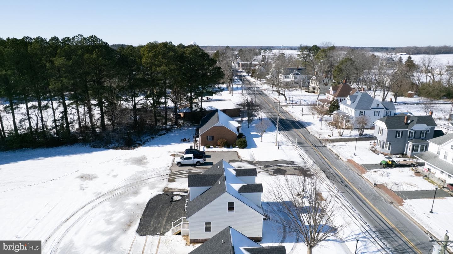107 Railroad Avenue photo 38