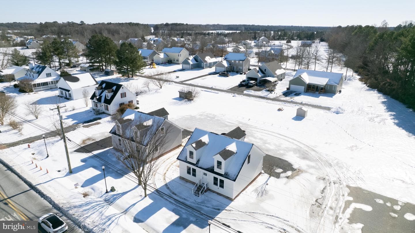 107 Railroad Avenue photo 40