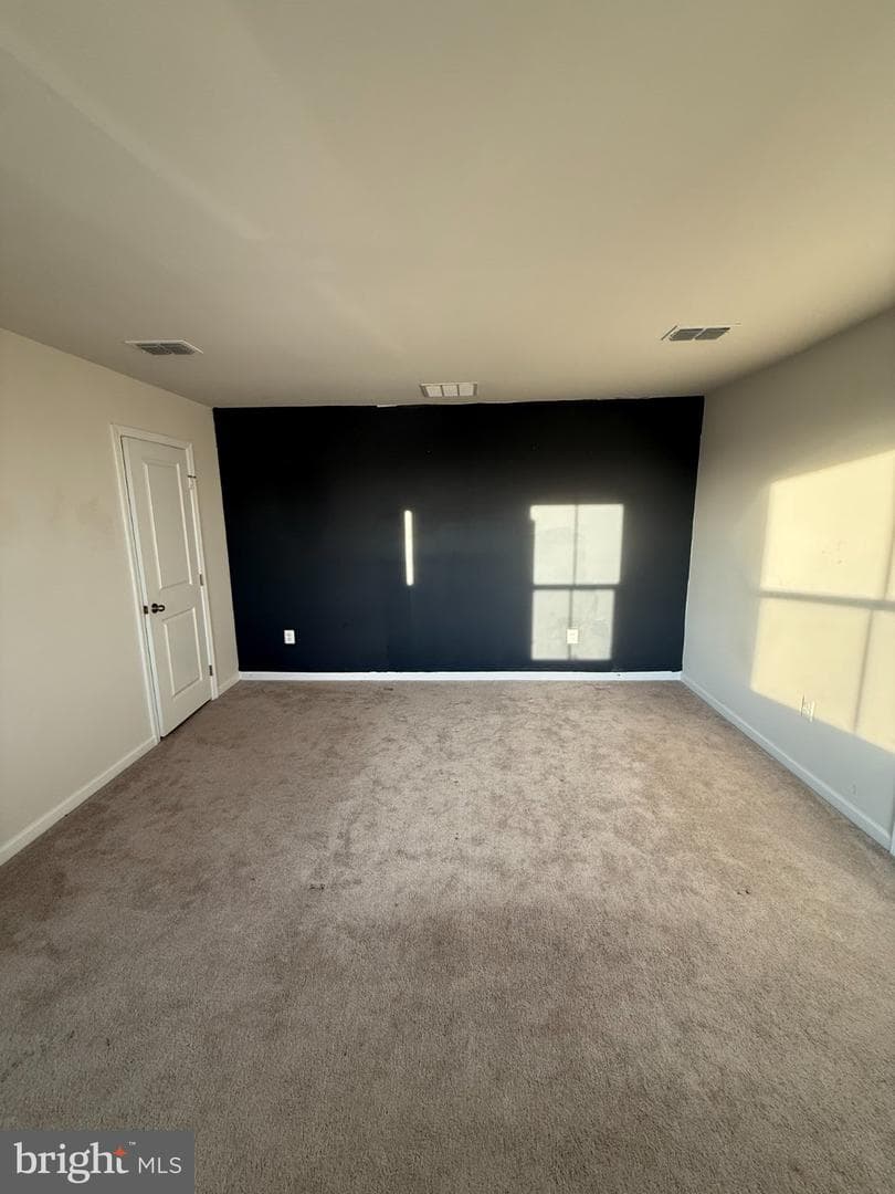 110 Mariners Way photo 10
