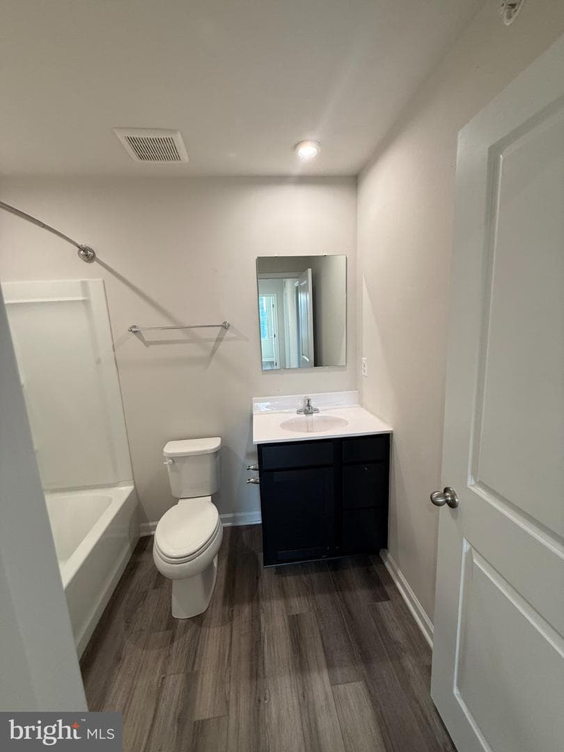 110 Mariners Way photo 19