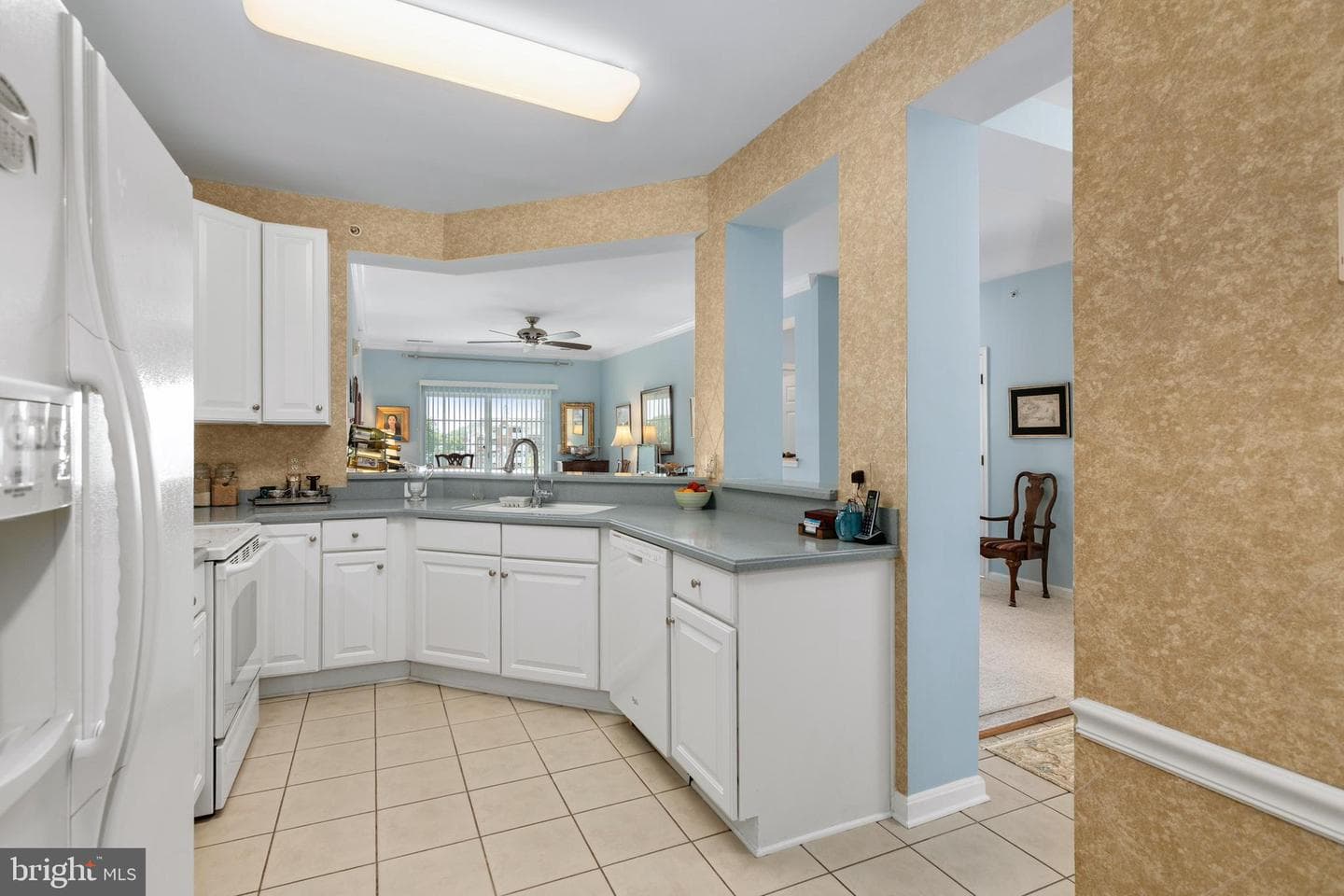 700 Cattail Cove #408 photo 15