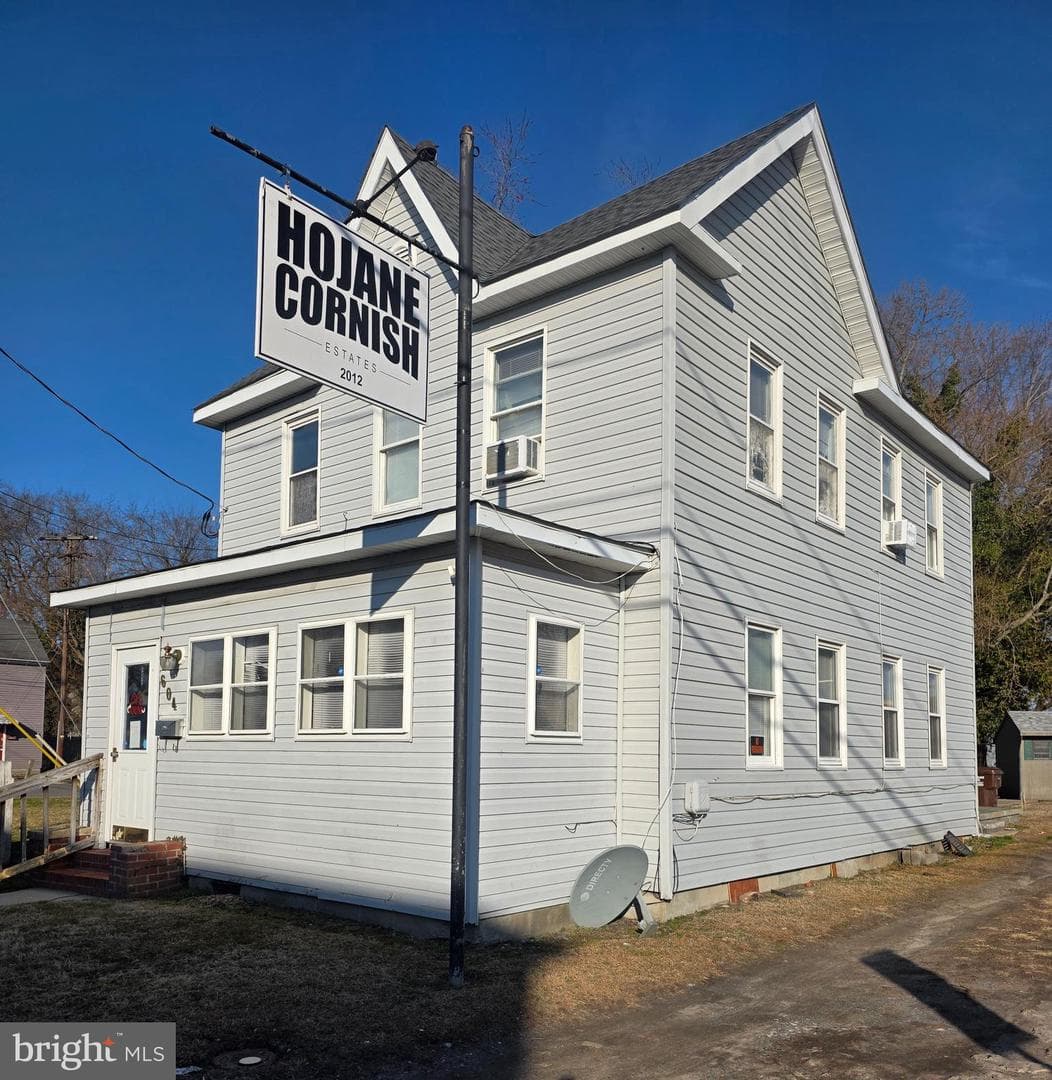 604 Pine Street, Cambridge
