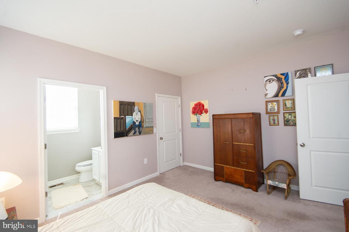 159 Regulator Drive N photo 21
