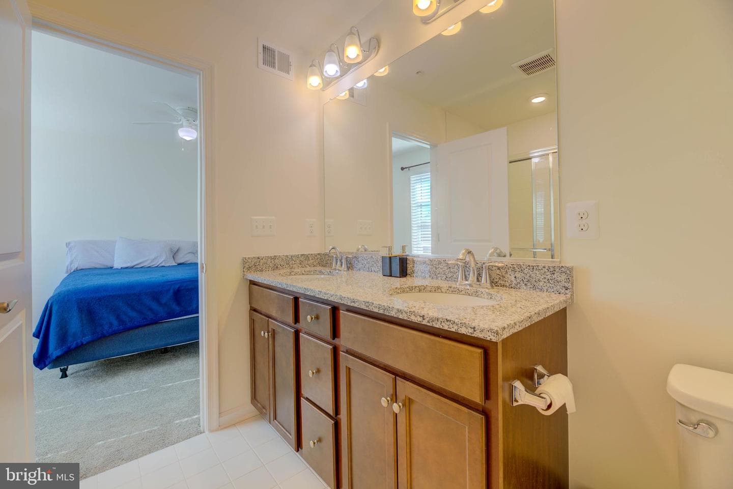343 Shipyard Drive photo 34