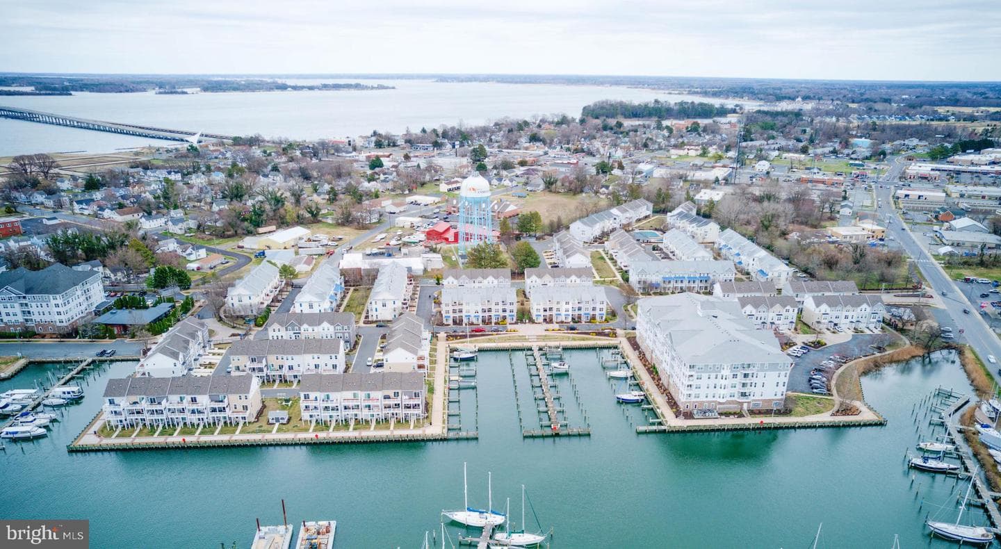 343 Shipyard Drive photo 75