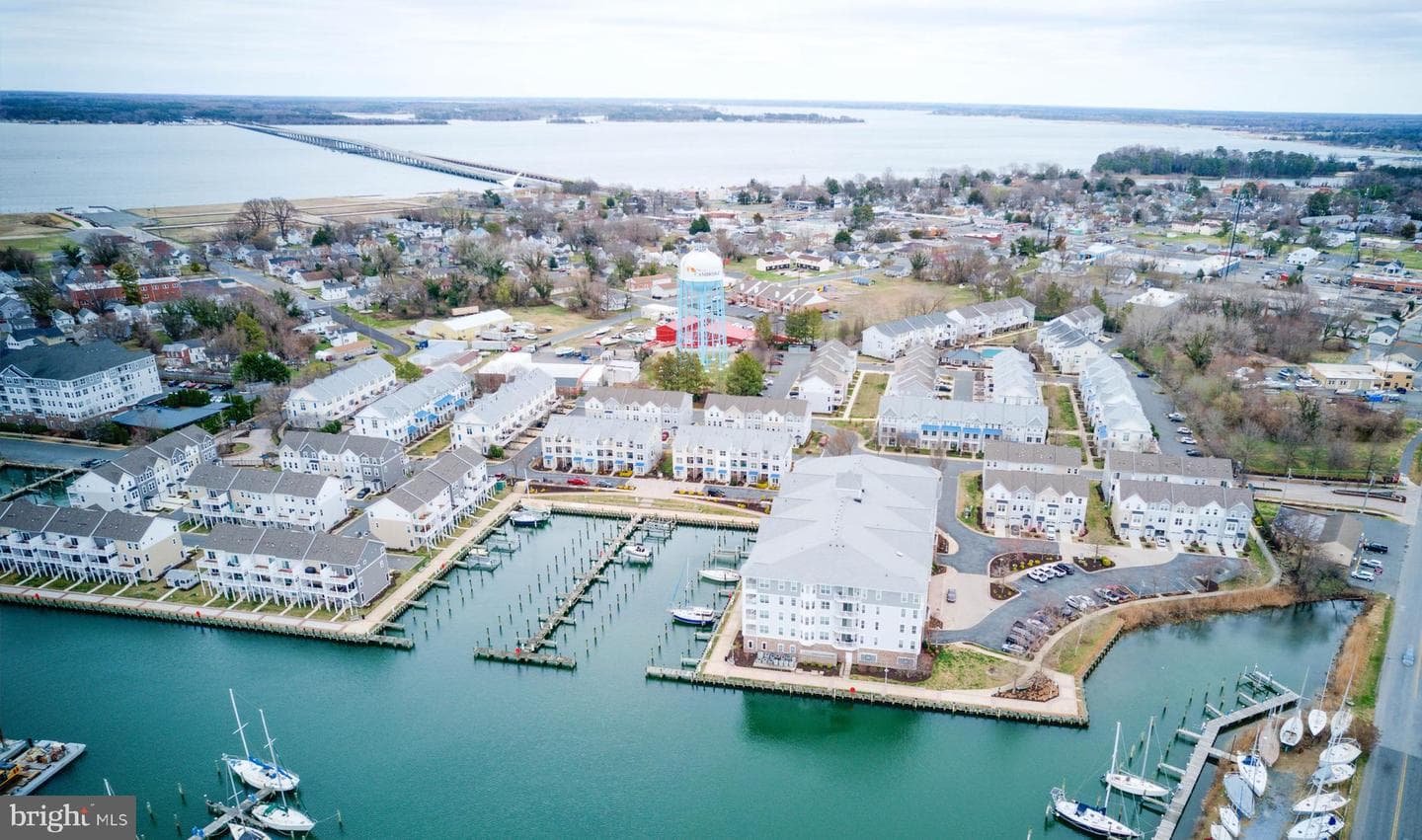 343 Shipyard Drive photo 76