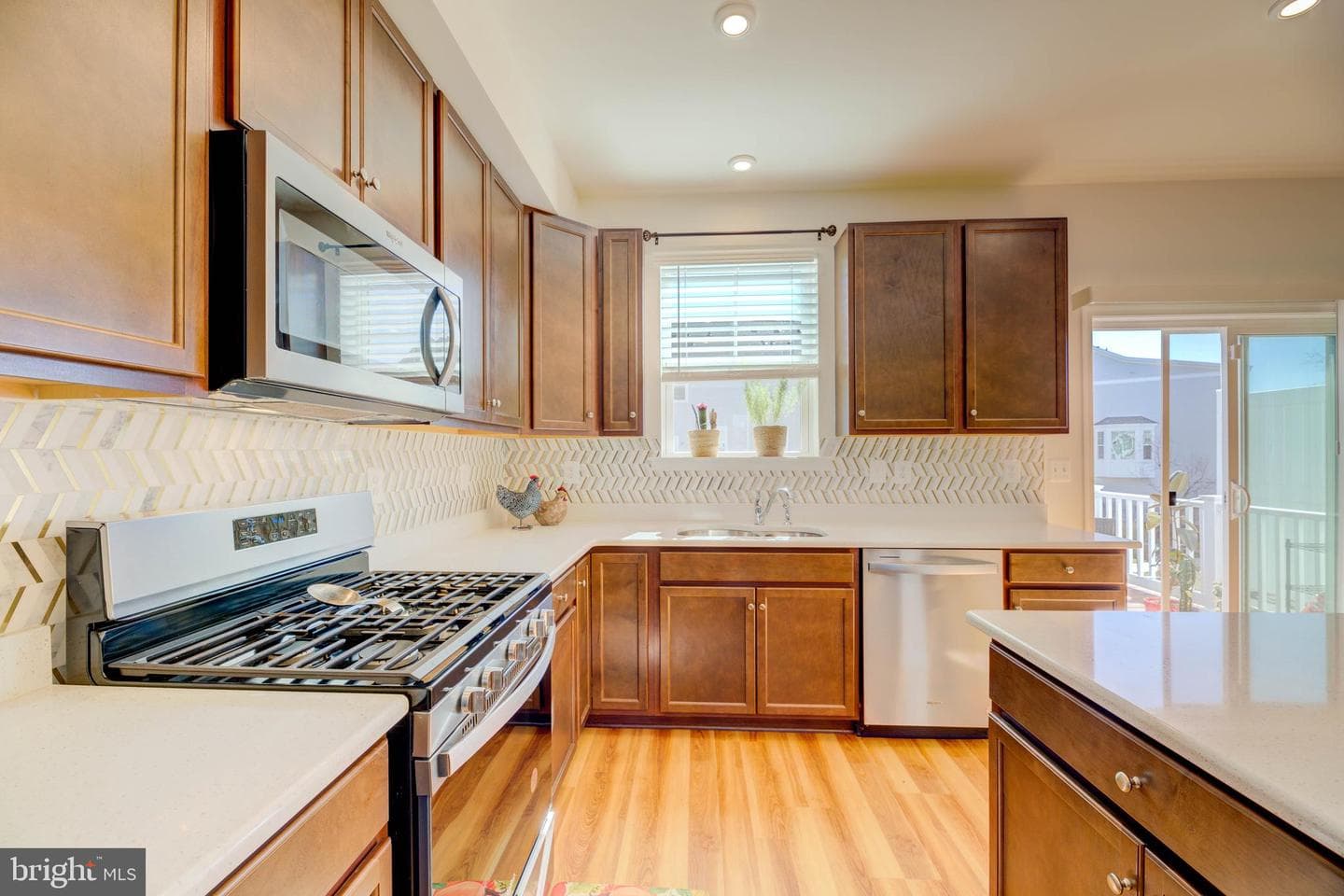 343 Shipyard Drive photo 9
