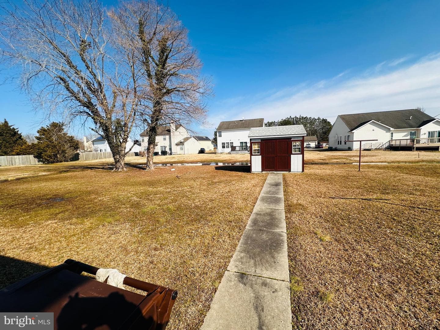 1114 Maces Lane photo 4