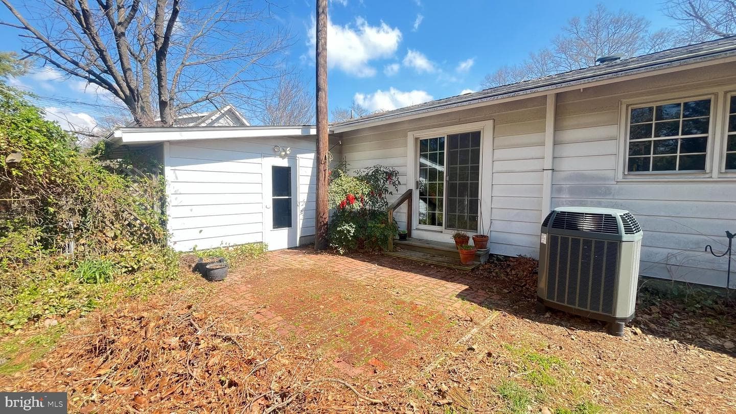 2203 Hambrooks Boulevard photo 34