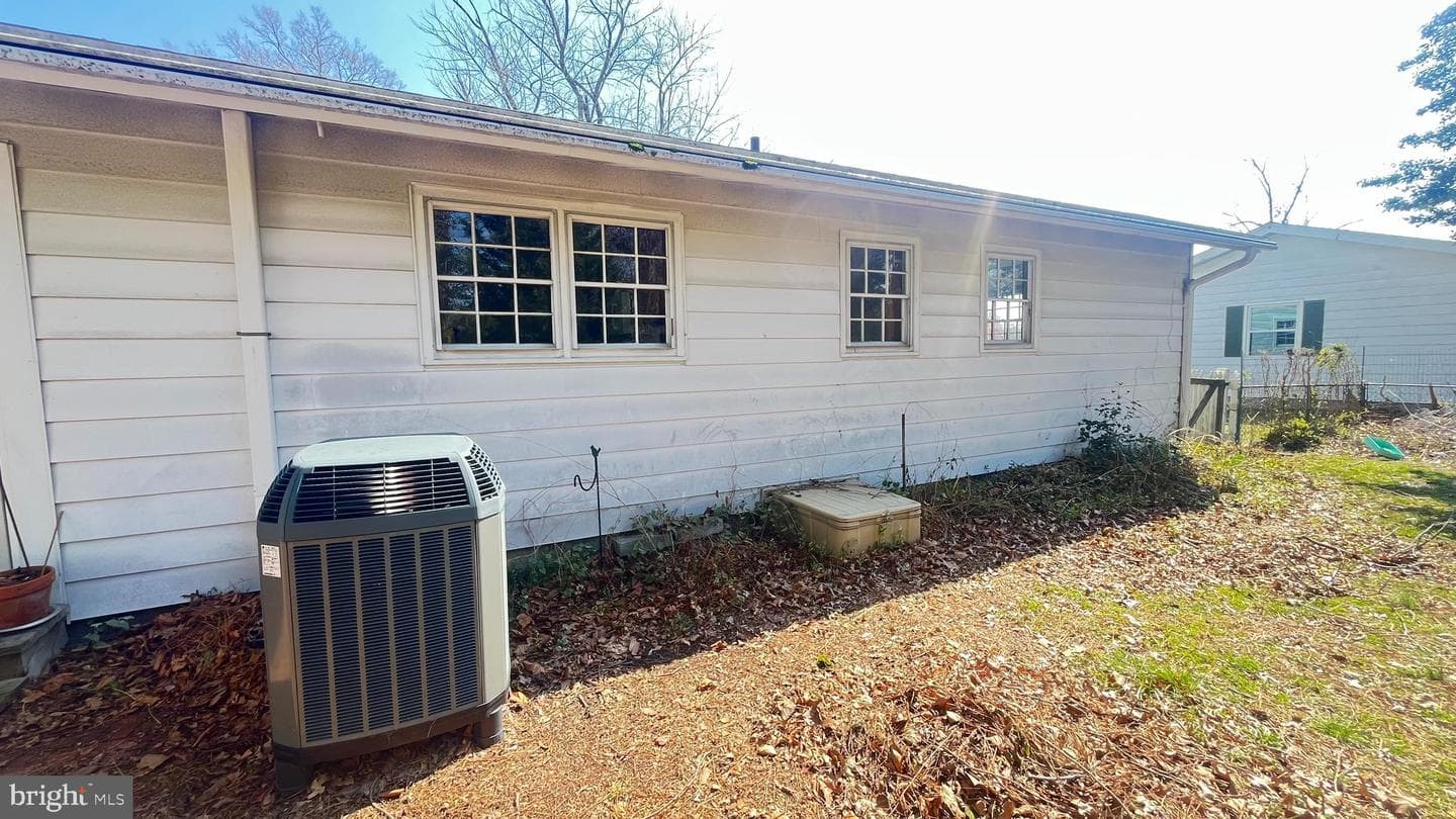 2203 Hambrooks Boulevard photo 35