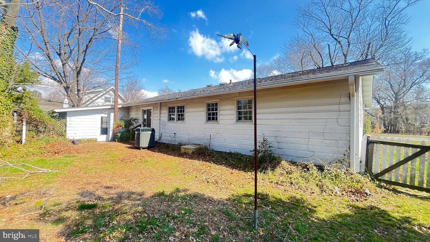 2203 Hambrooks Boulevard photo 36