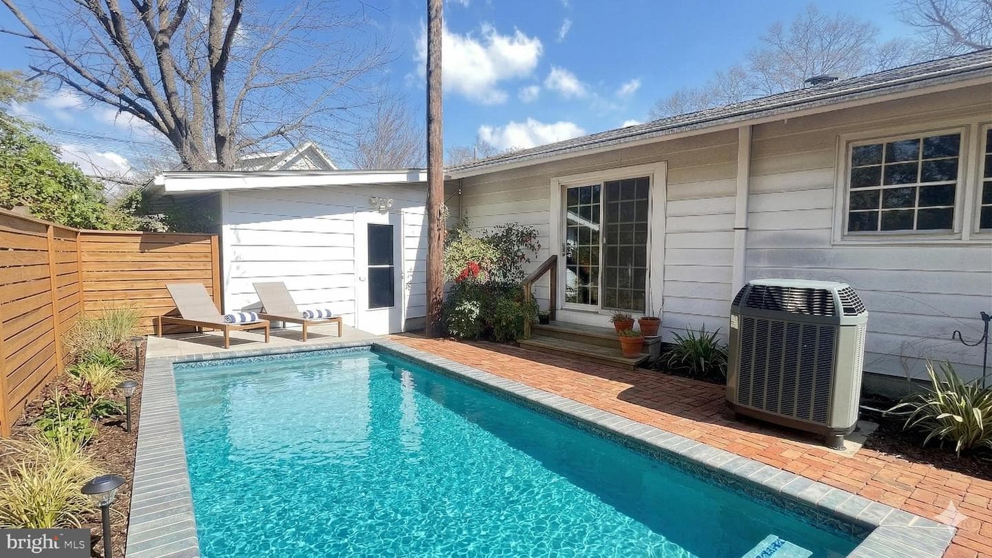 2203 Hambrooks Boulevard photo 37