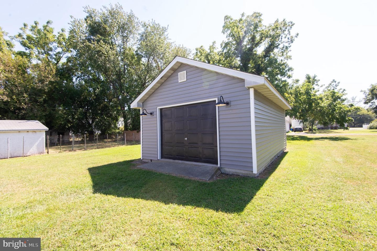 205 Byrn Street photo 38