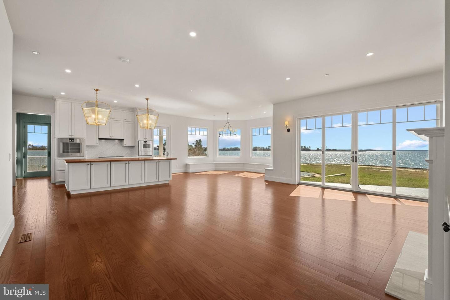 1301 Broadview Drive photo 10