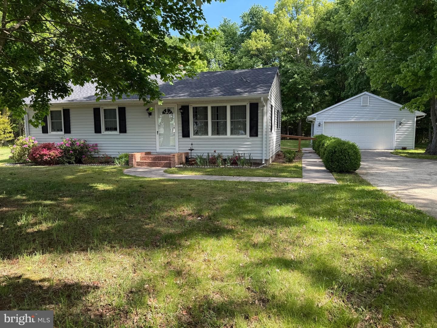 4158 Ocean Gateway photo 1