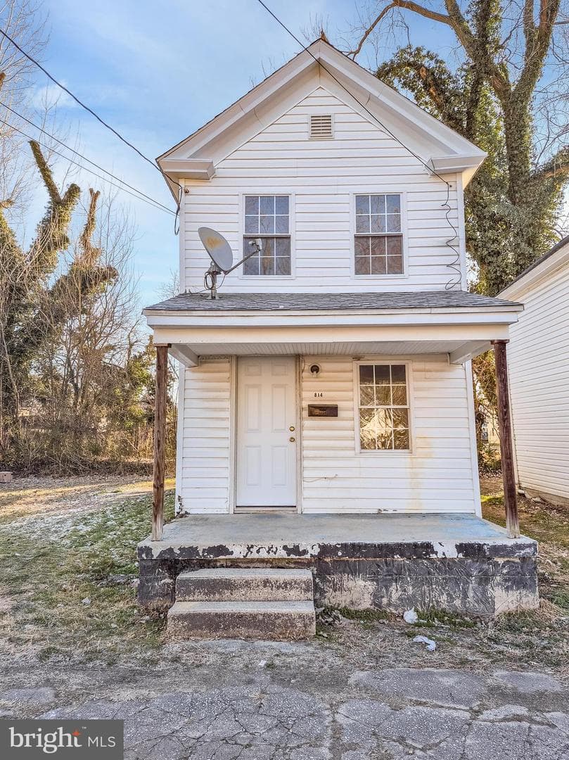 814 Center Street