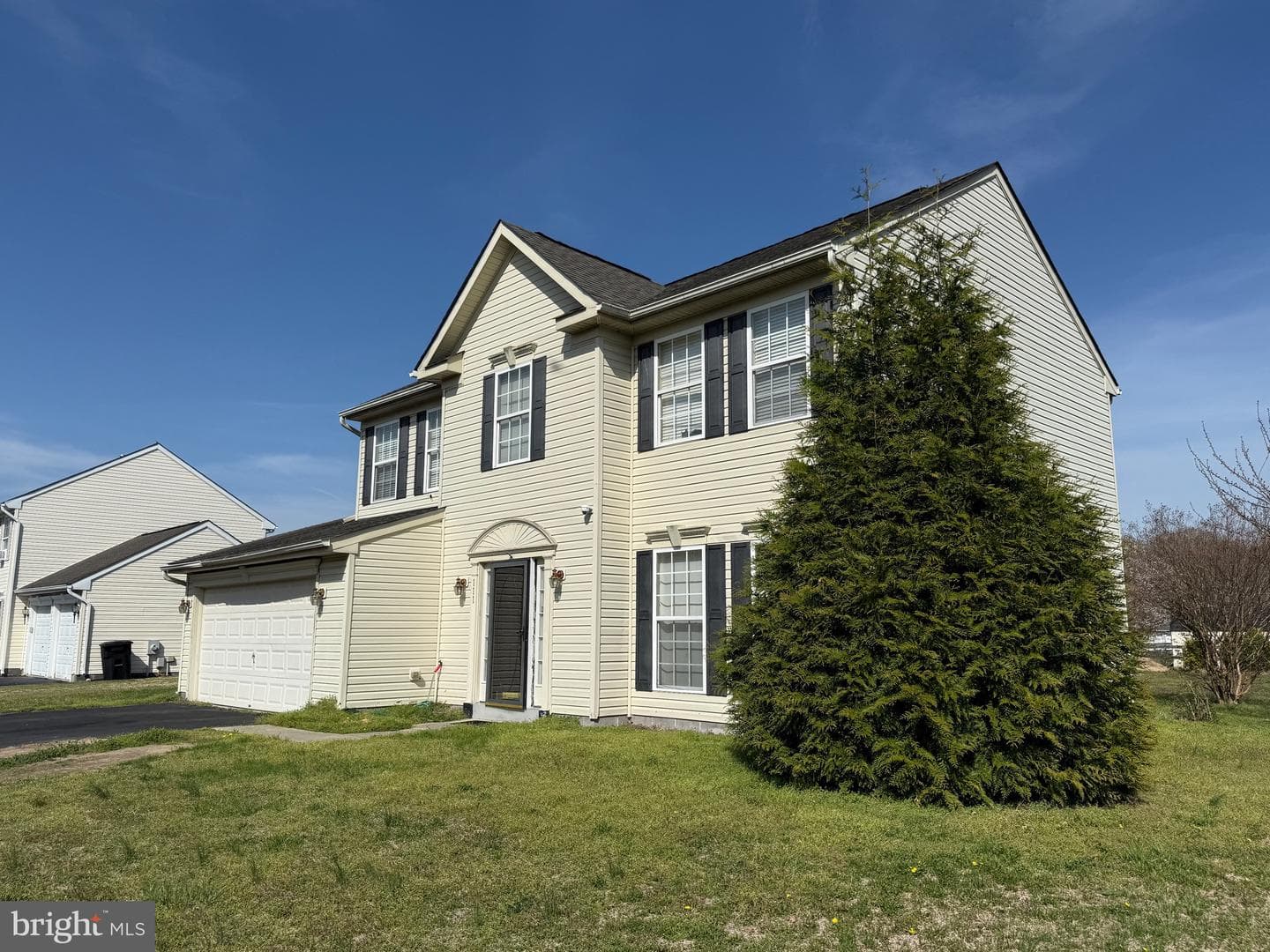 111 Martin Drive photo 3