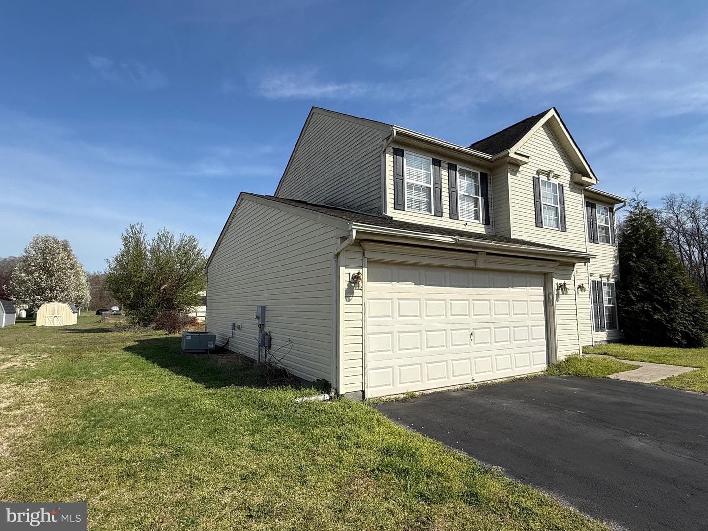 111 Martin Drive photo 4