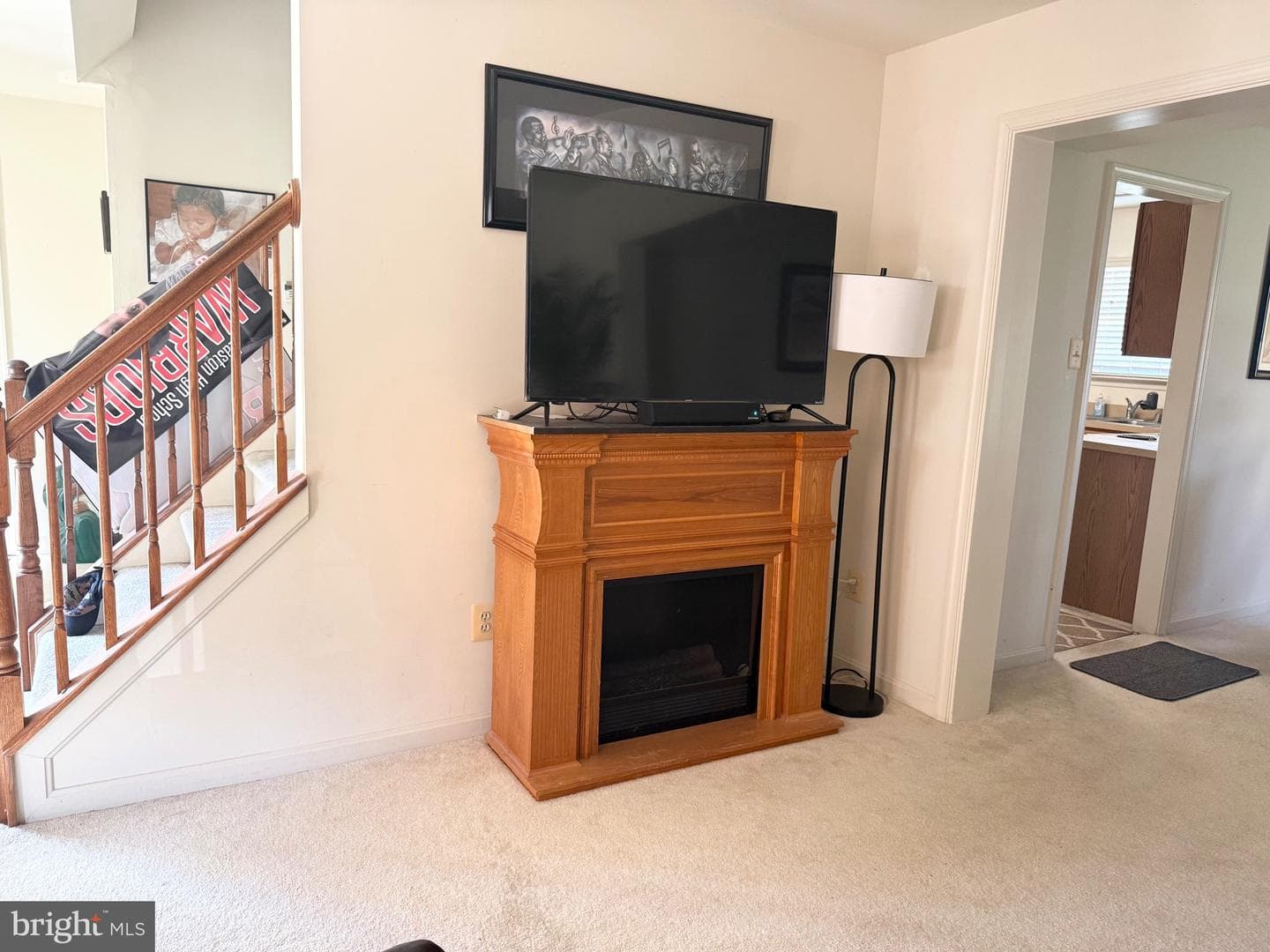 111 Martin Drive photo 9