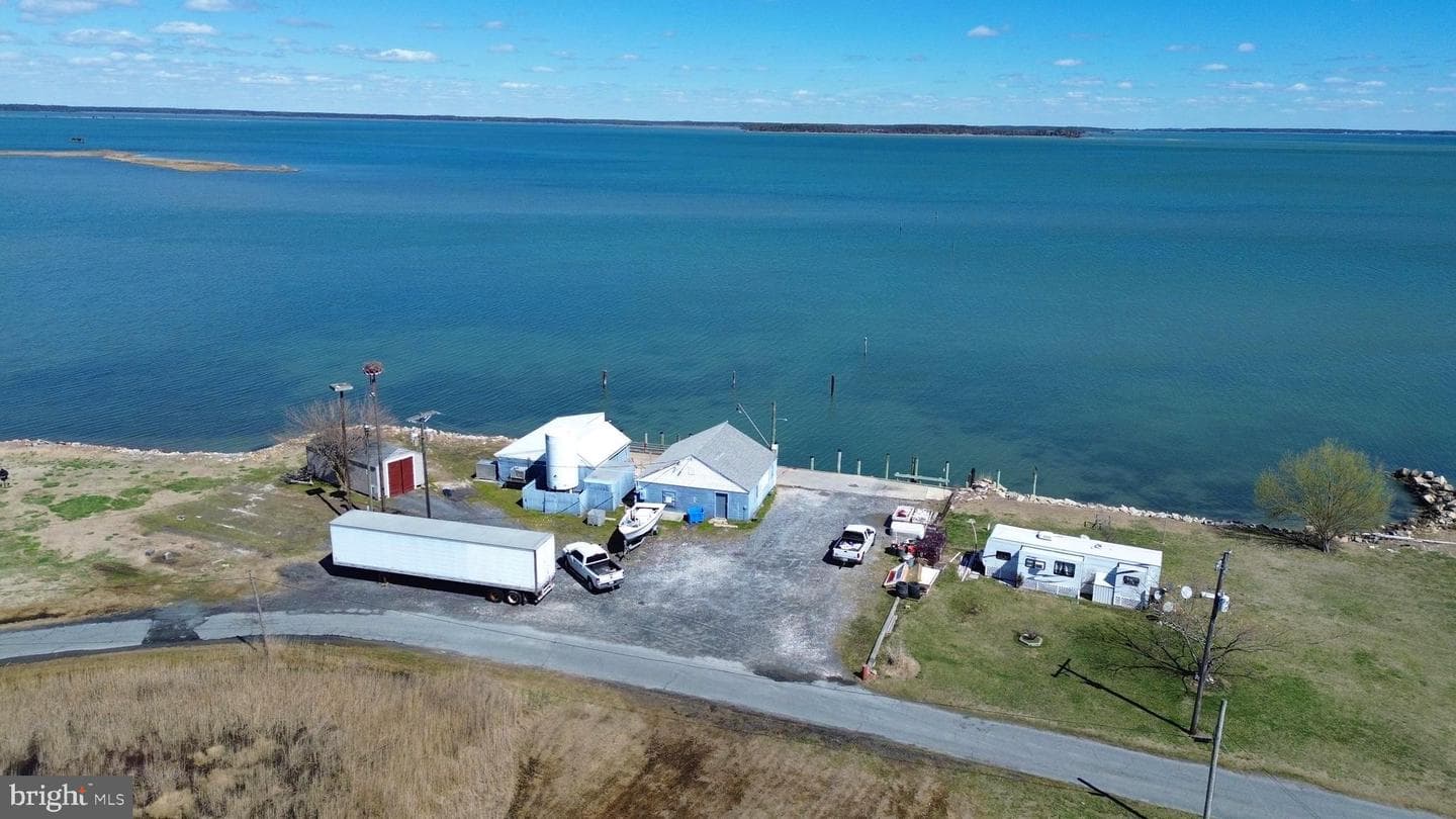 1620 Steamboat Wharf photo 3