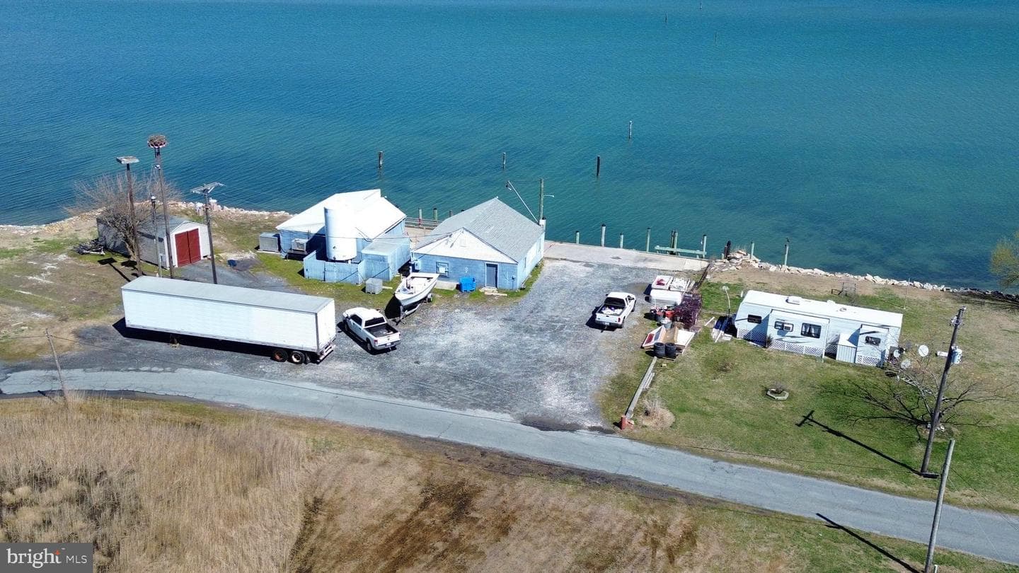1620 Steamboat Wharf photo 4
