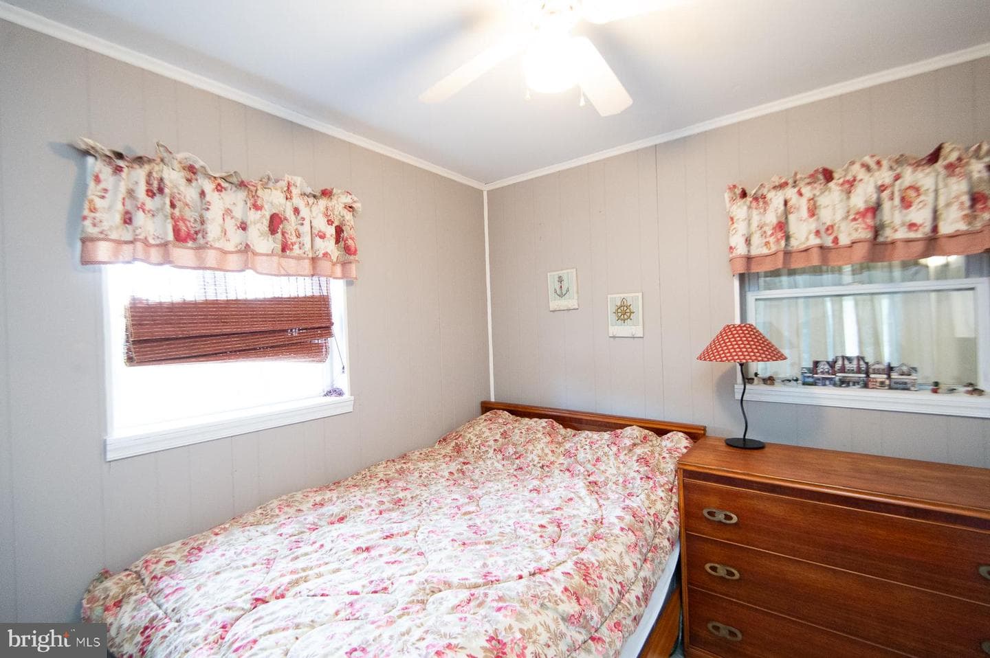819 Seabreeze Road photo 12