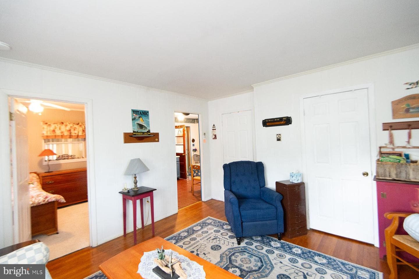 819 Seabreeze Road photo 5