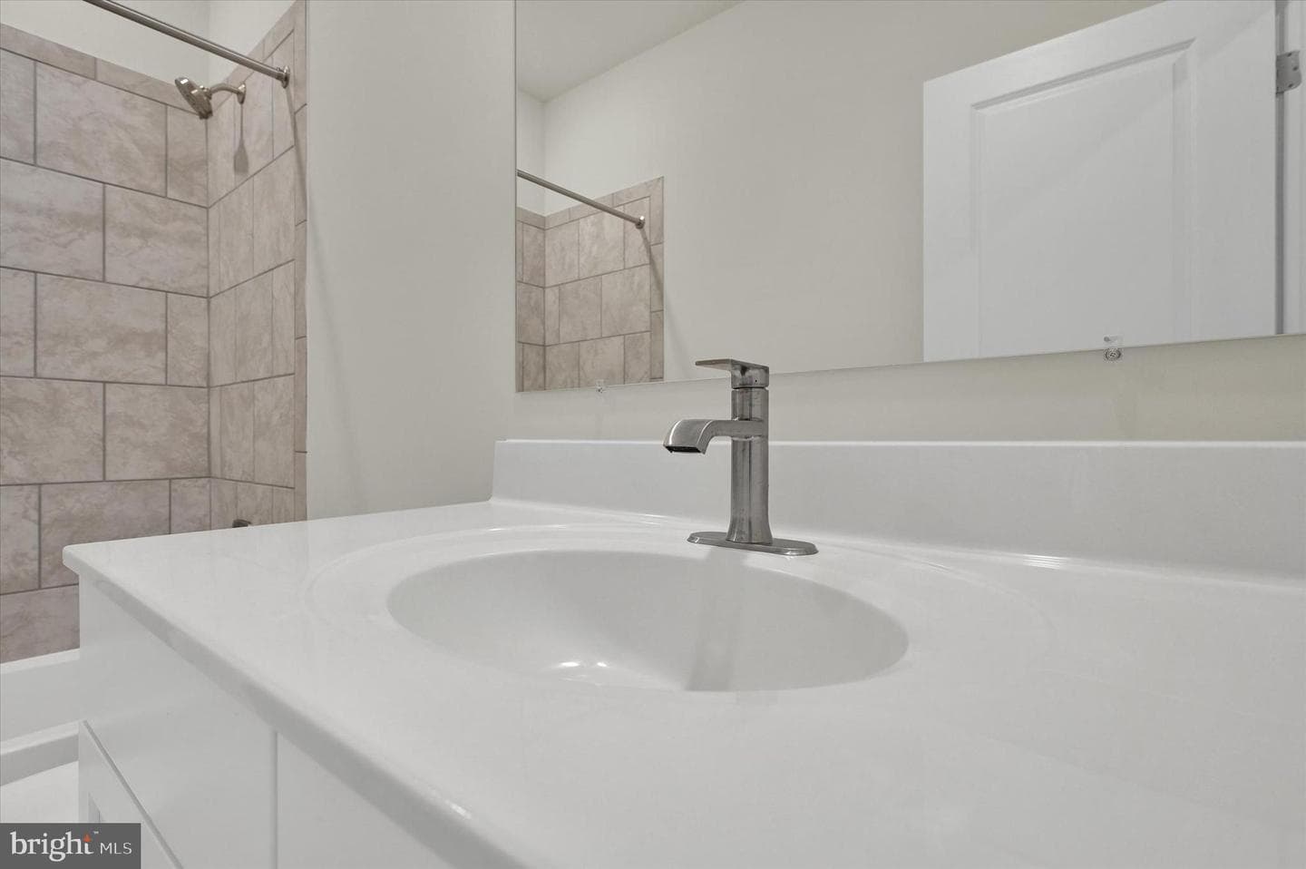 2137 Winterberry Lane photo 8