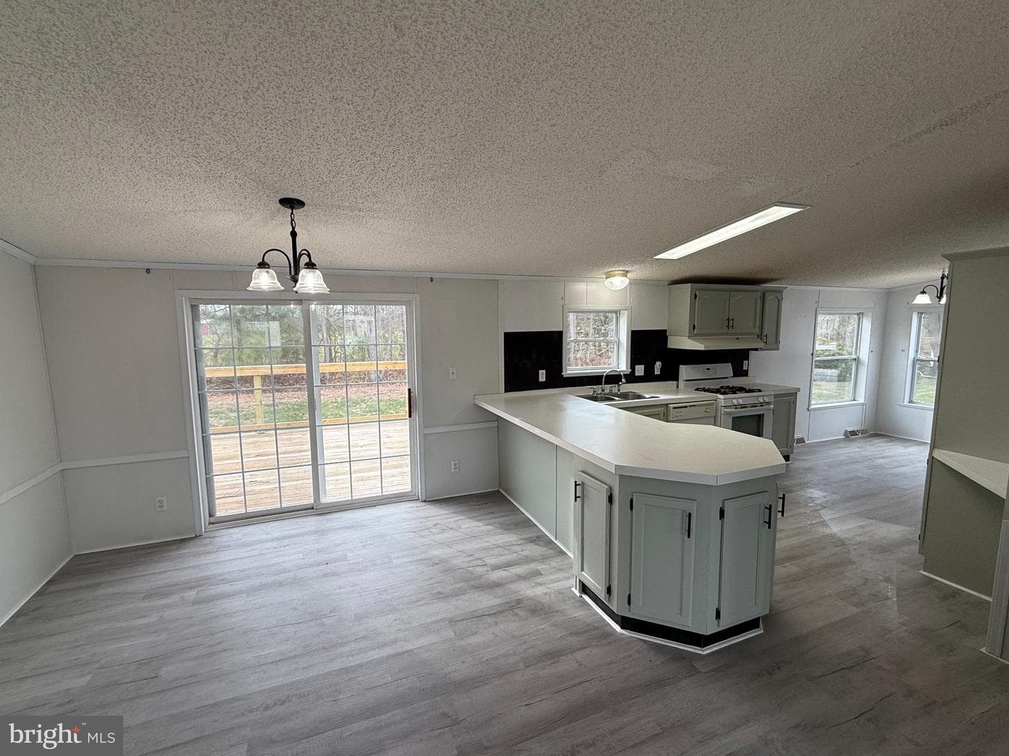 5959 Heritage Road photo 7