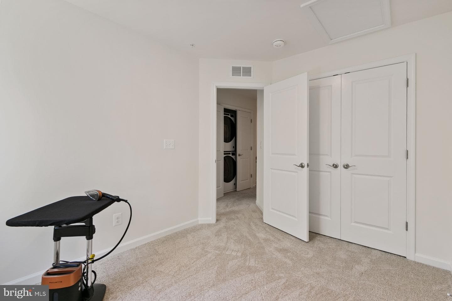 340 Shipyard Drive photo 33