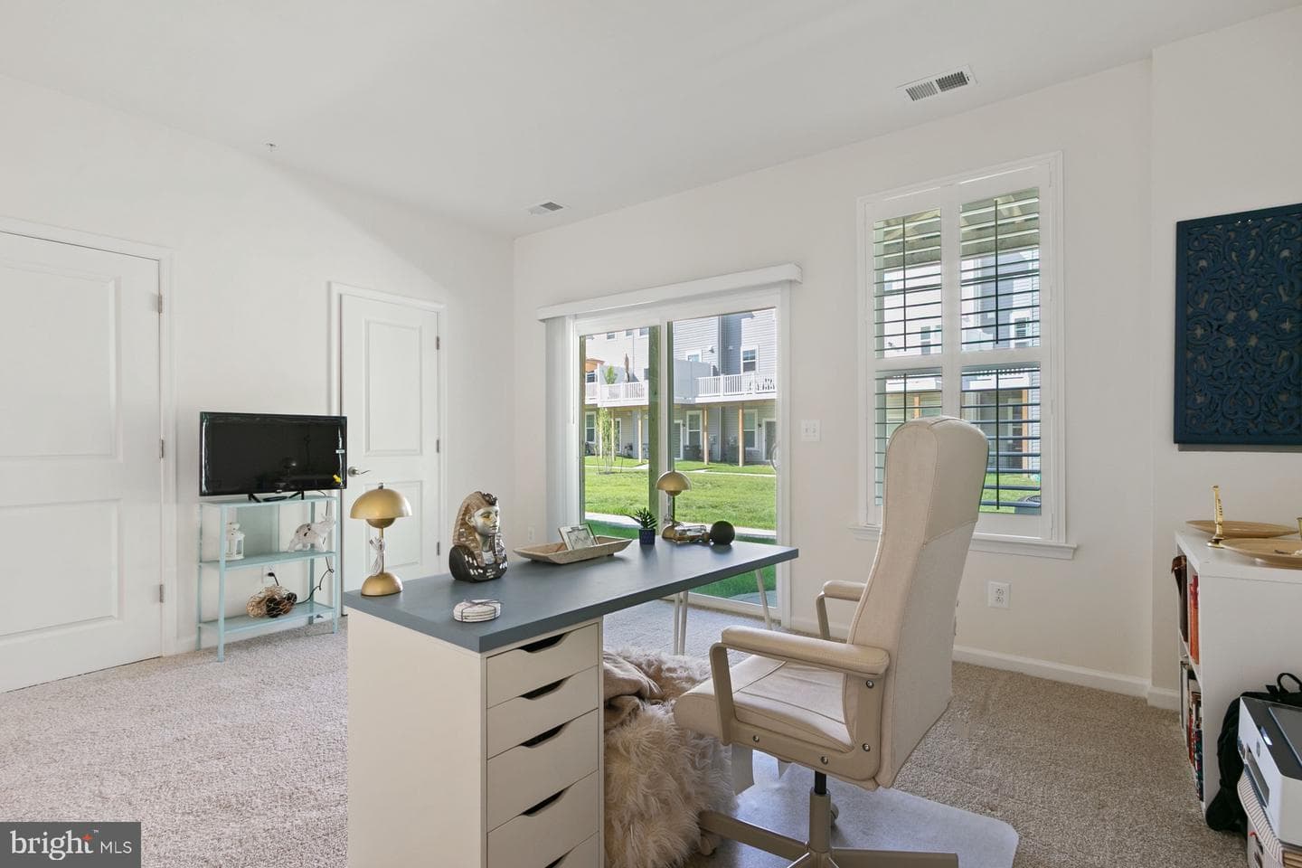 340 Shipyard Drive photo 9