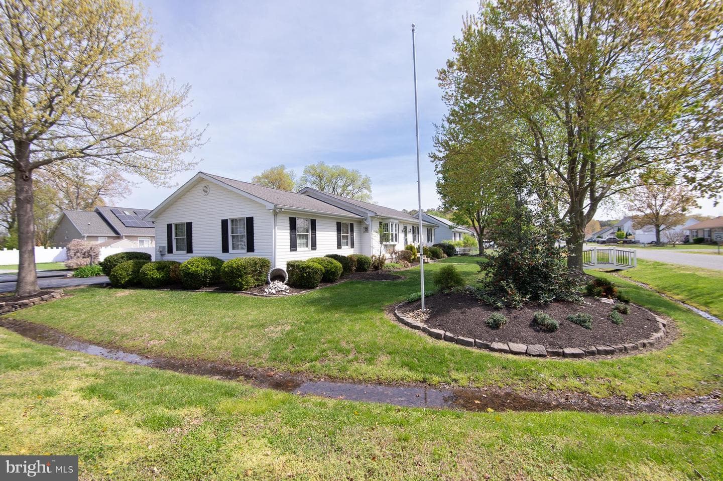 19 Holly Terrace photo 2