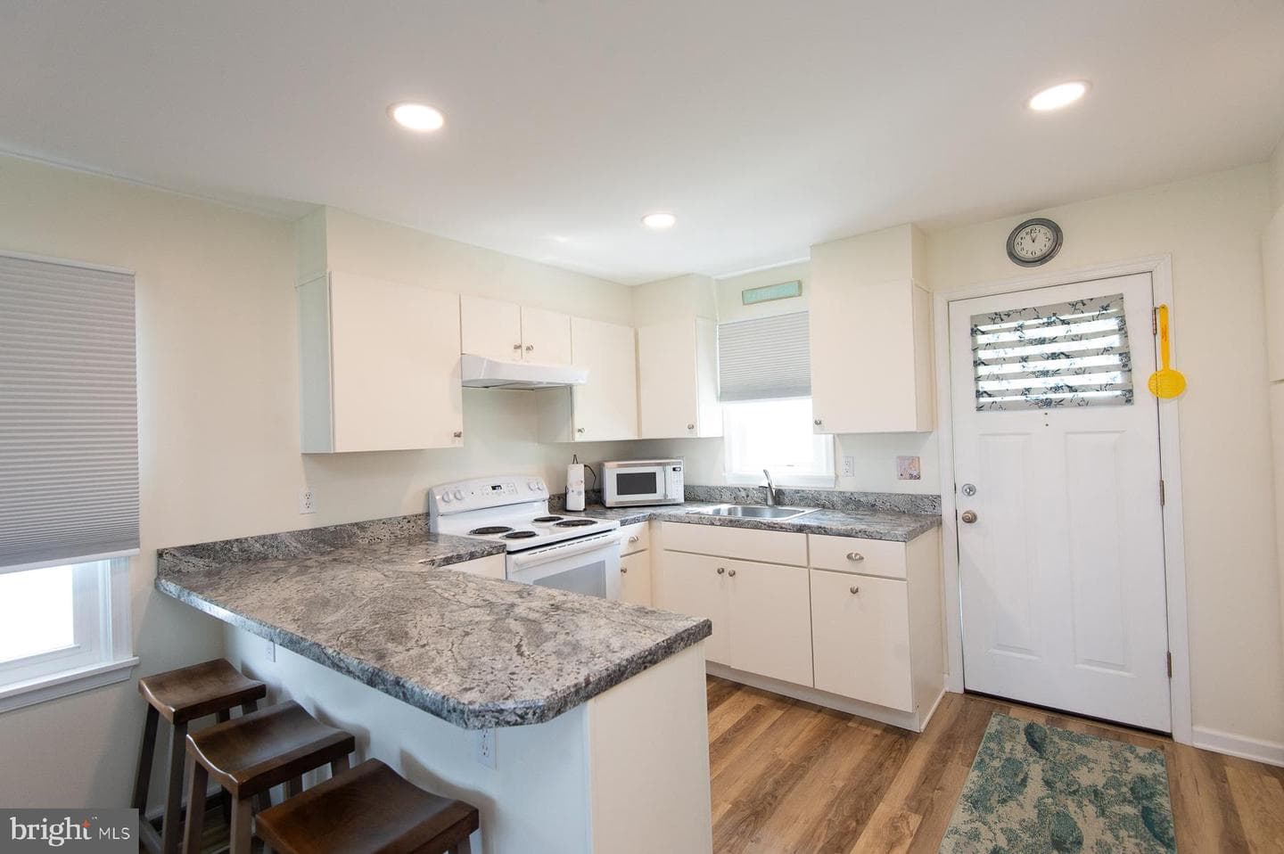 724 Twin Point Cove Road photo 17