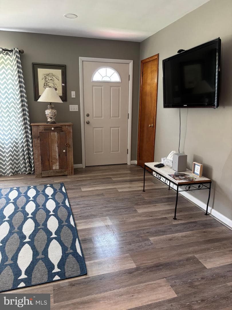 1240 Hudson Road photo 10