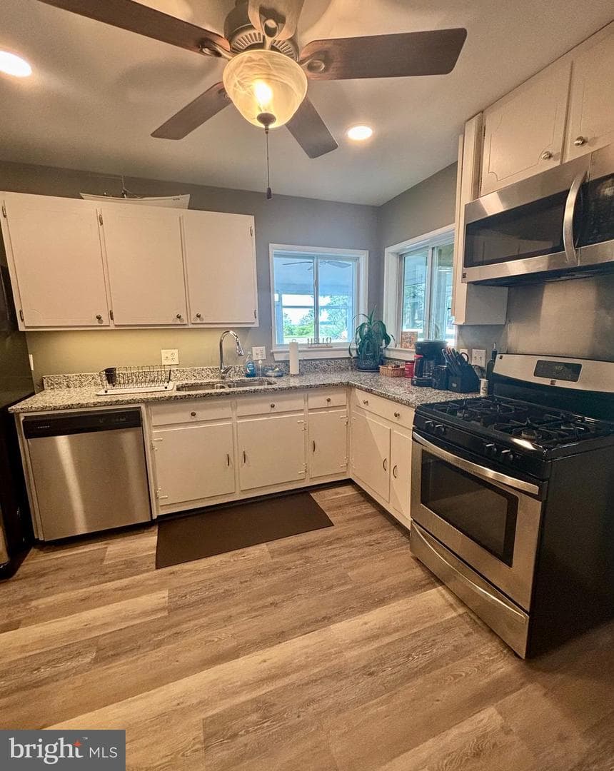 1240 Hudson Road photo 12
