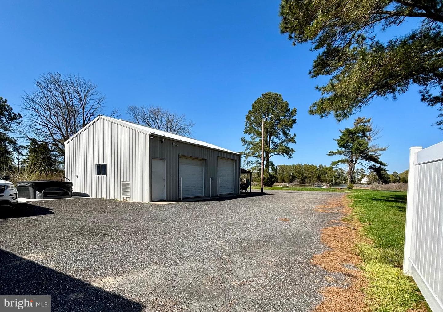 1240 Hudson Road photo 22